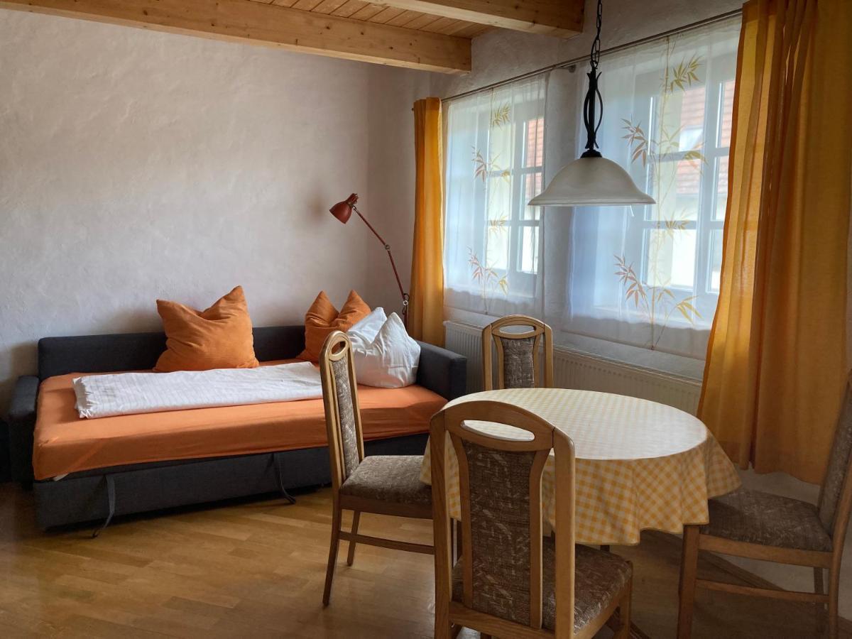 Am Hohennauener See Apartment