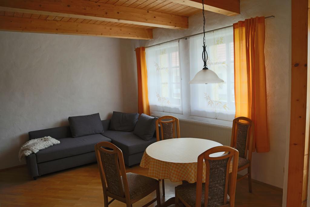 Am Hohennauener See Apartment *
